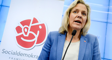 Magdalena Andersson från Socialdemokraterna berättar om partiets plan för statens pengar. Foto: TT