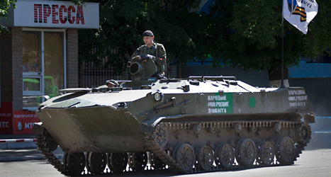 Rebellerna i staden Donetsk vill ha ett eget land. Foto: Alexander Zemilianichenko/TT.
