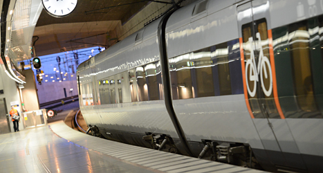 Många tåg i södra Sverige står stilla. De som jobbar på tågen strejkar. Foto: TT
