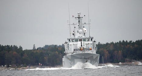 Ett svenskt krigsfartyg som letat efter ubåtar i Stockholms skärgård. Foto: Fredrik Sandberg/TT.