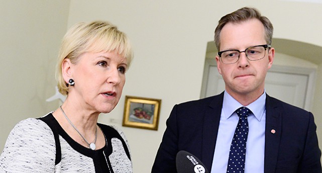 Sveriges utrikesminister Margot Wallström och näringsminister Mikael Damberg