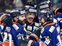 Växjös spelare jublar