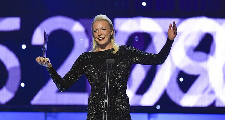 Sarah Sjöström tackar för priset