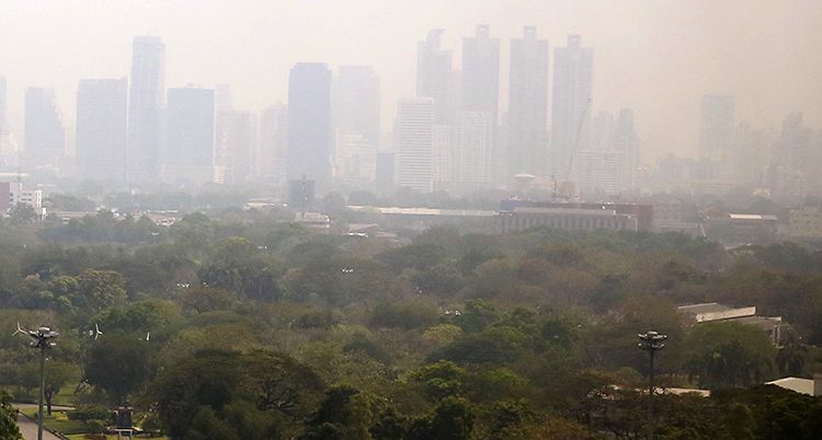 Luften i Bangkok är smutsig