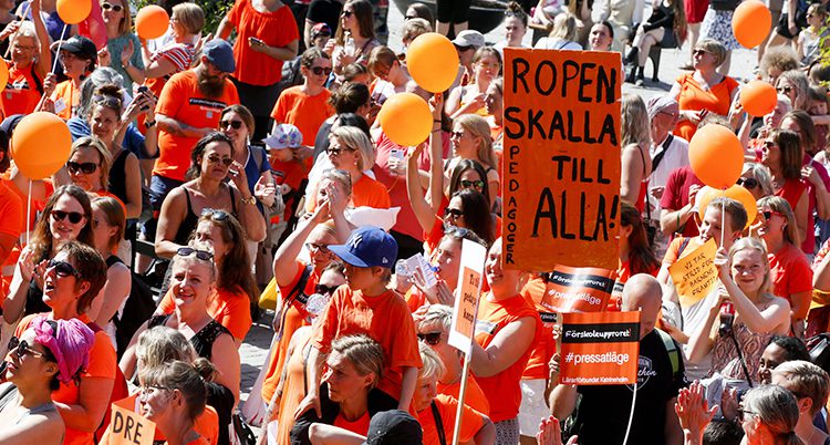 Folk demonstrerade i Stockholm