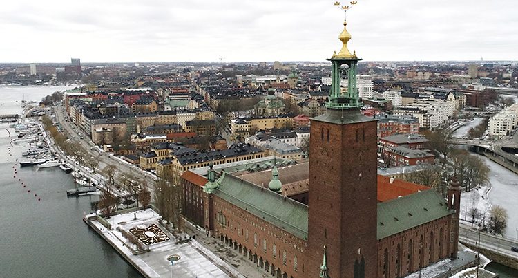 Stockholm får betala mer.