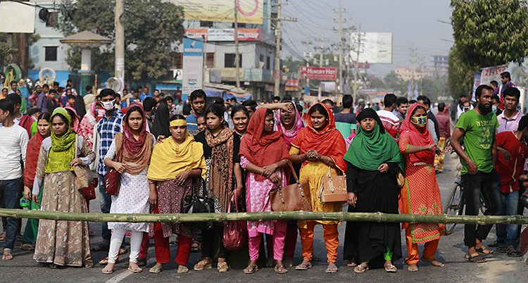 Strejkande arbetare i Bangladesh