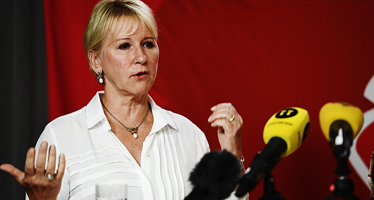 Margot Wallström är utrikesminister.