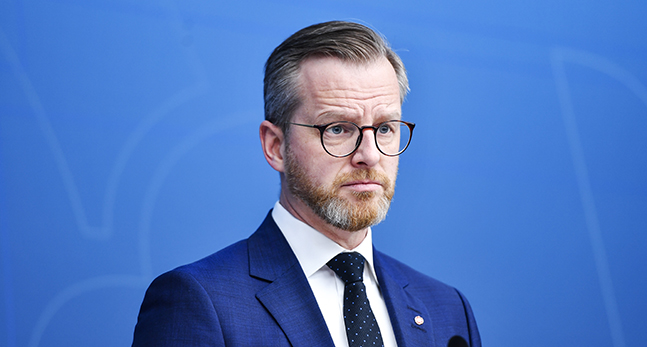 Mikael Damberg är minister i regeringen