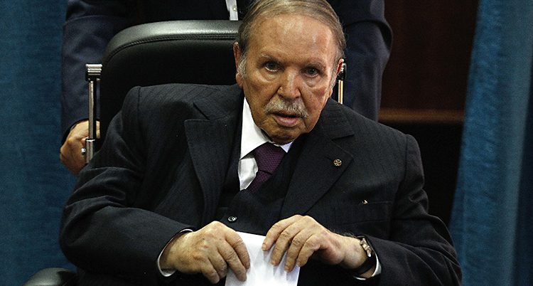 Abdelaziz Bouteflika slutar som president.
