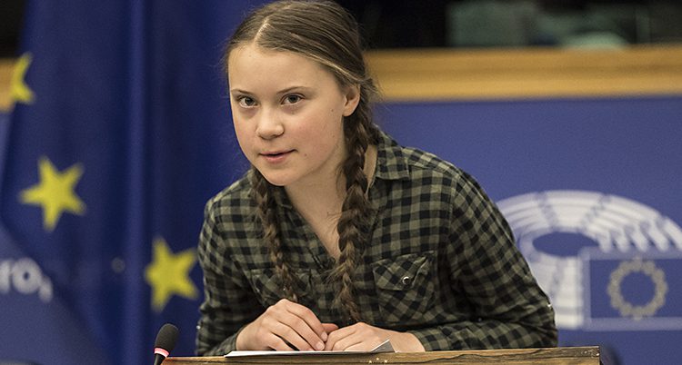 Greta Thunberg talar i EUs riksdag.