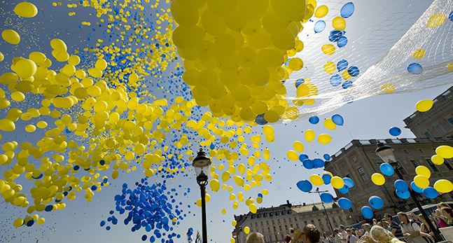 50 tusen ballonger släpptes ut utanför slottet på nationaldagen år 2008.