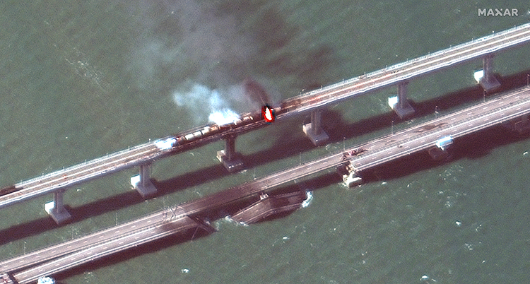 Satellitbild på skada bro.