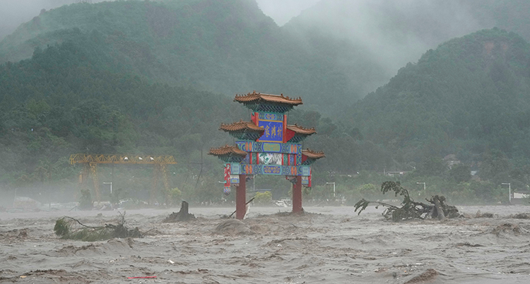 APTOPIX China Flooding