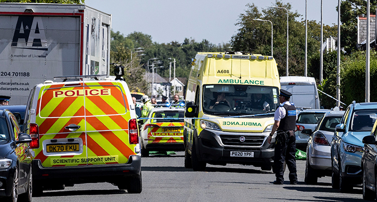 Ambulanser på en gata.