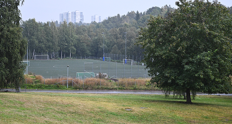 En bild på en fotbollsplan på Lidingö.