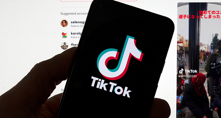 Tiktoks logga på en mobiltelefon.