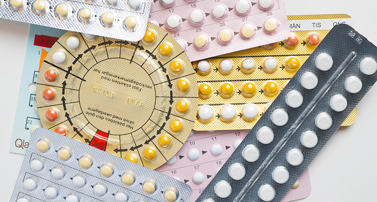 En bild som visar flera olika kartor med tabletter och piller.