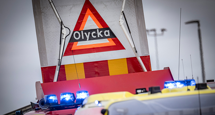 En skylt som det står olycka på.