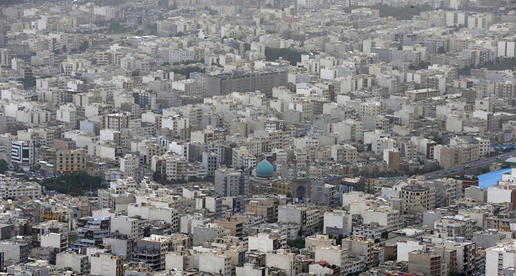 Många hus i en stor stad.