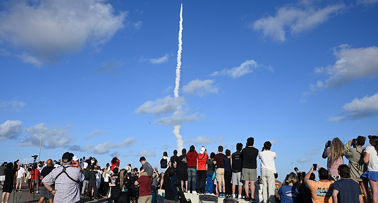 NASA Artemis Moonshot