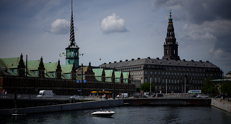 Byggnader och vatten i Danmark.